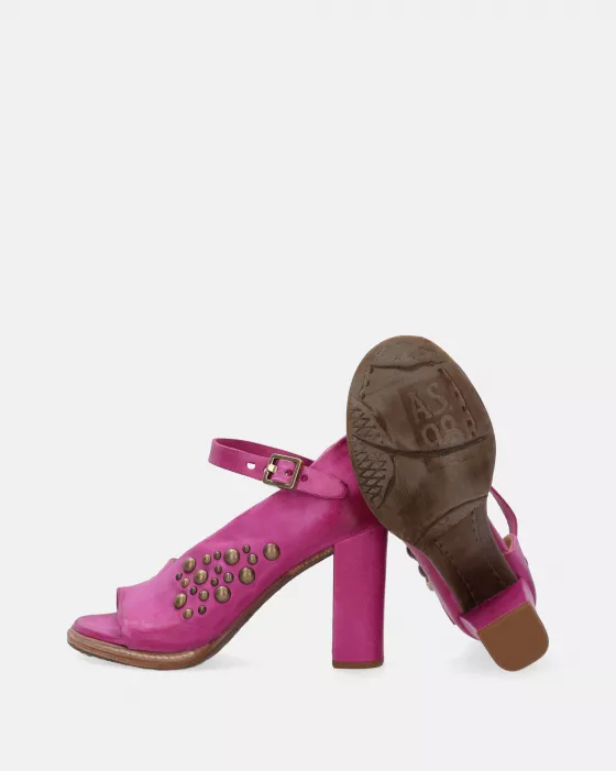 589036-FUCHS-5