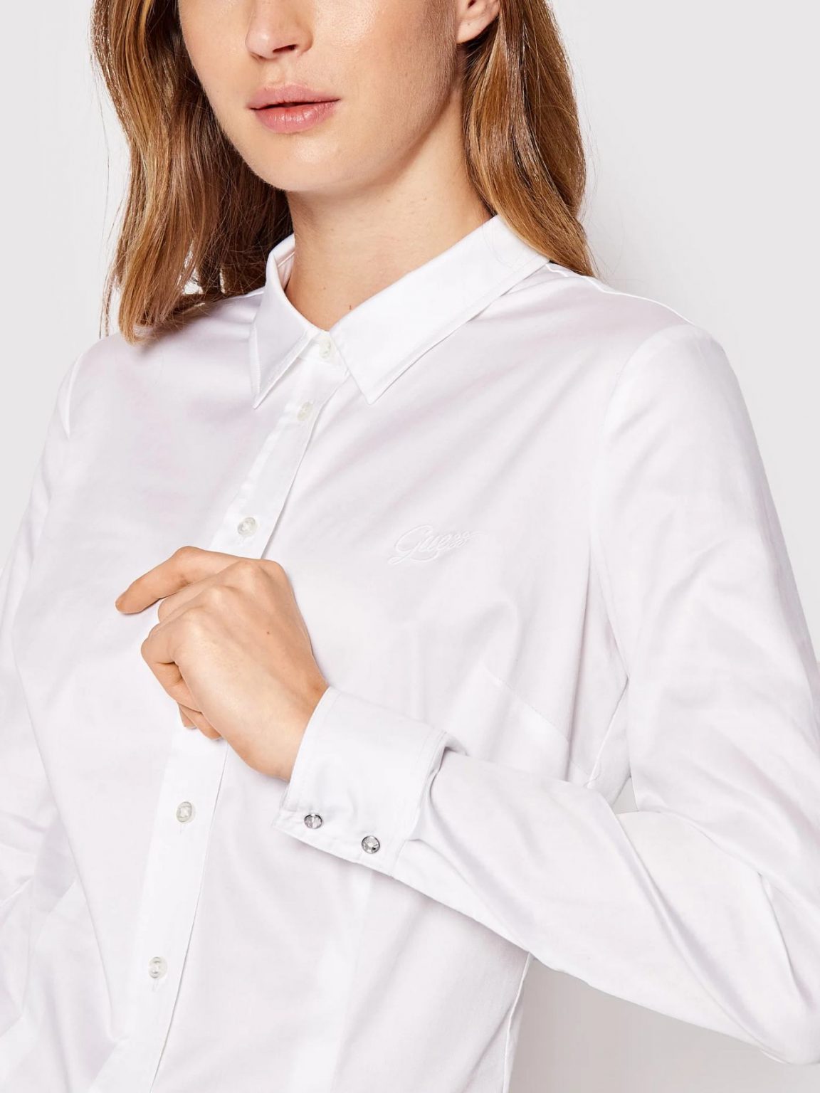Guess-kosulja-zenska-2022-04-1152x1536