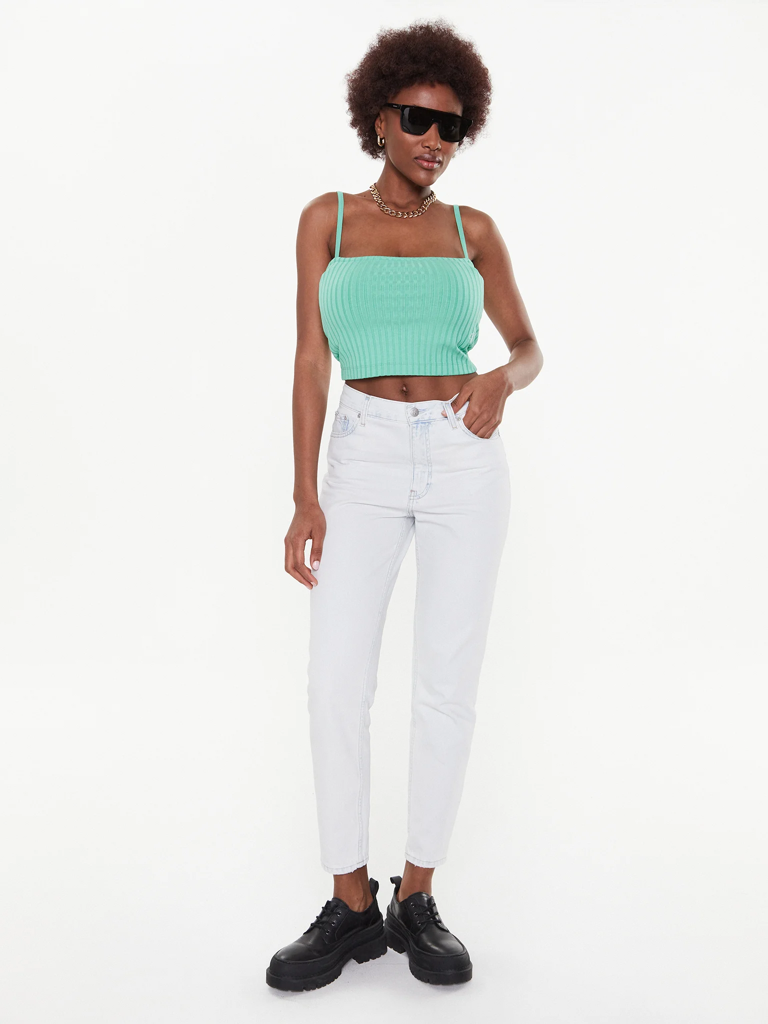 calvin-klein-jeans-top-j20j221009-grun-regular-fit-(1)