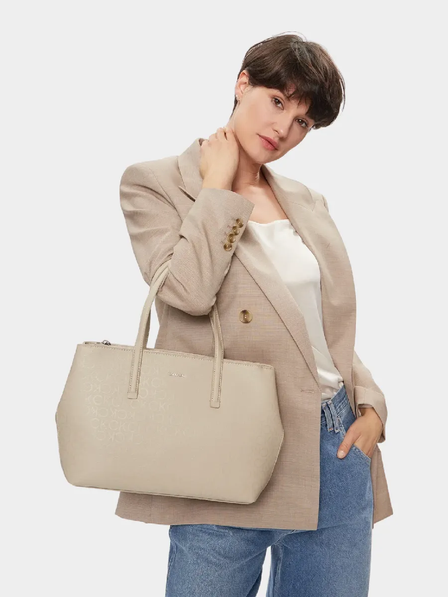 Calvin-Klein-zenska-torba-CKK60K611758-PEA-03