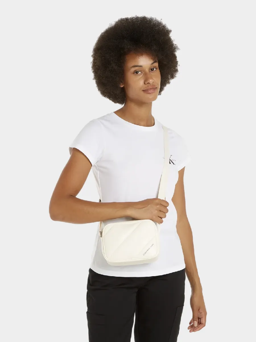 Calvin-Klein-zenska-torbica-CKK60K611821-YAN-04