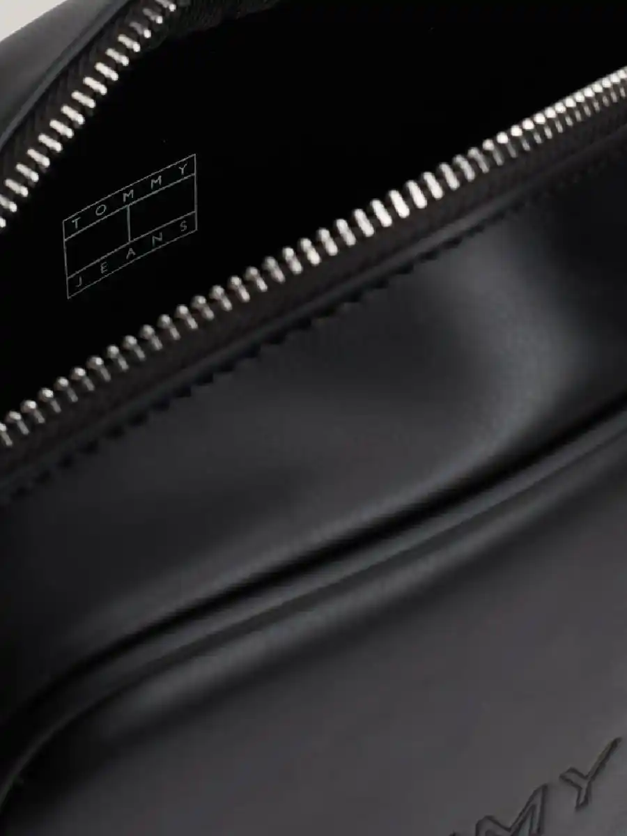Tommy-Hilfiger-zenska-torbica-THAW0AW16274-BDS-03