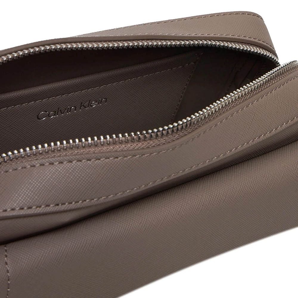 calvin-klein-torebka-linear-k60k612564-bezowy-8720639574926-3-1