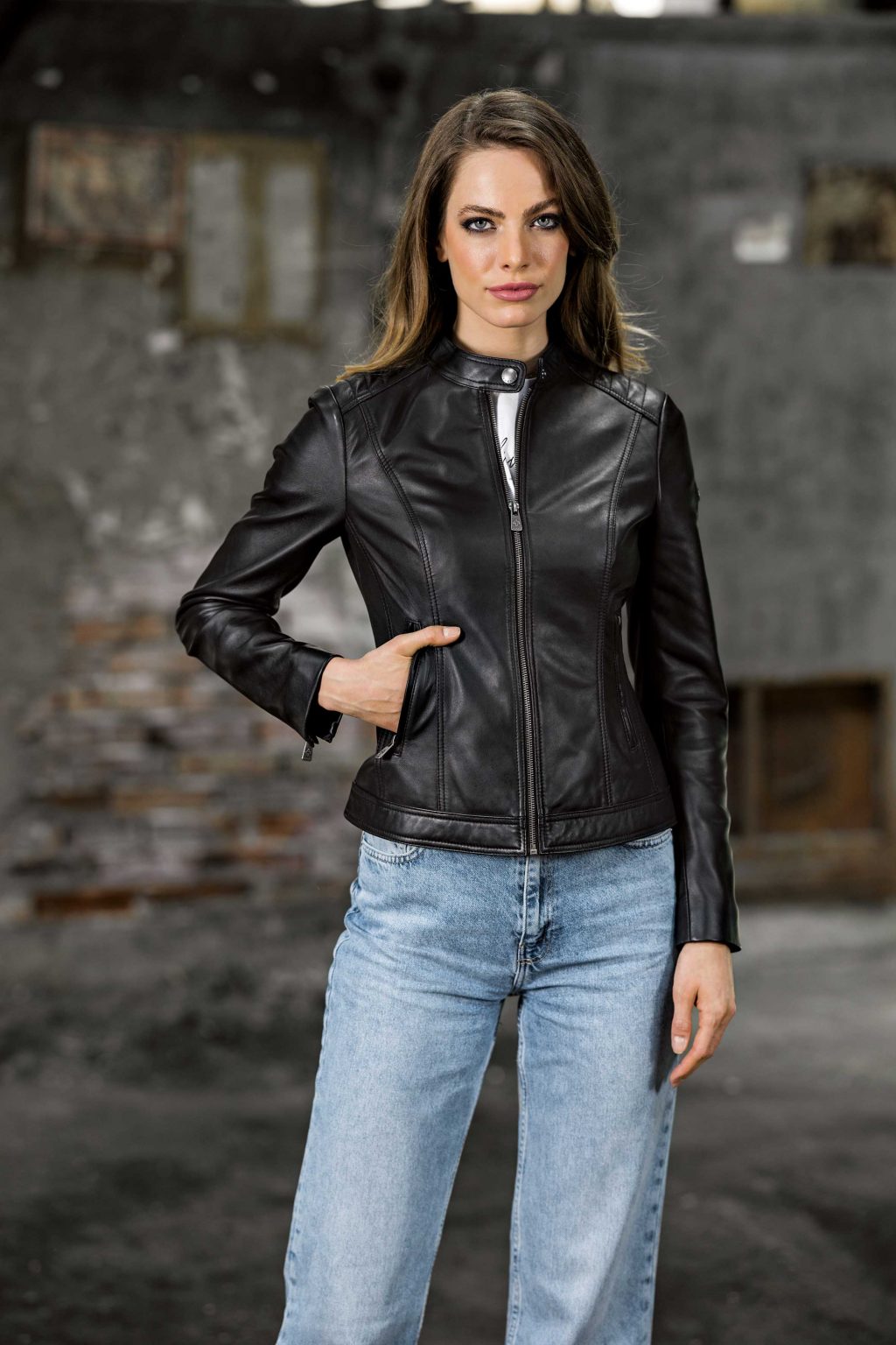 INA-BLACK-zenska-kozna-jakna-invento-kozne-jakne-1024x1536