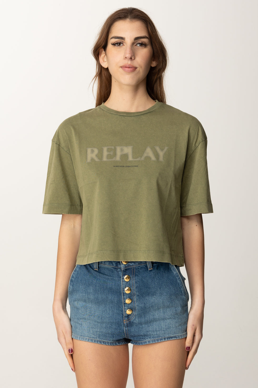 t-shirt-cropped-con-logo-light-military-255