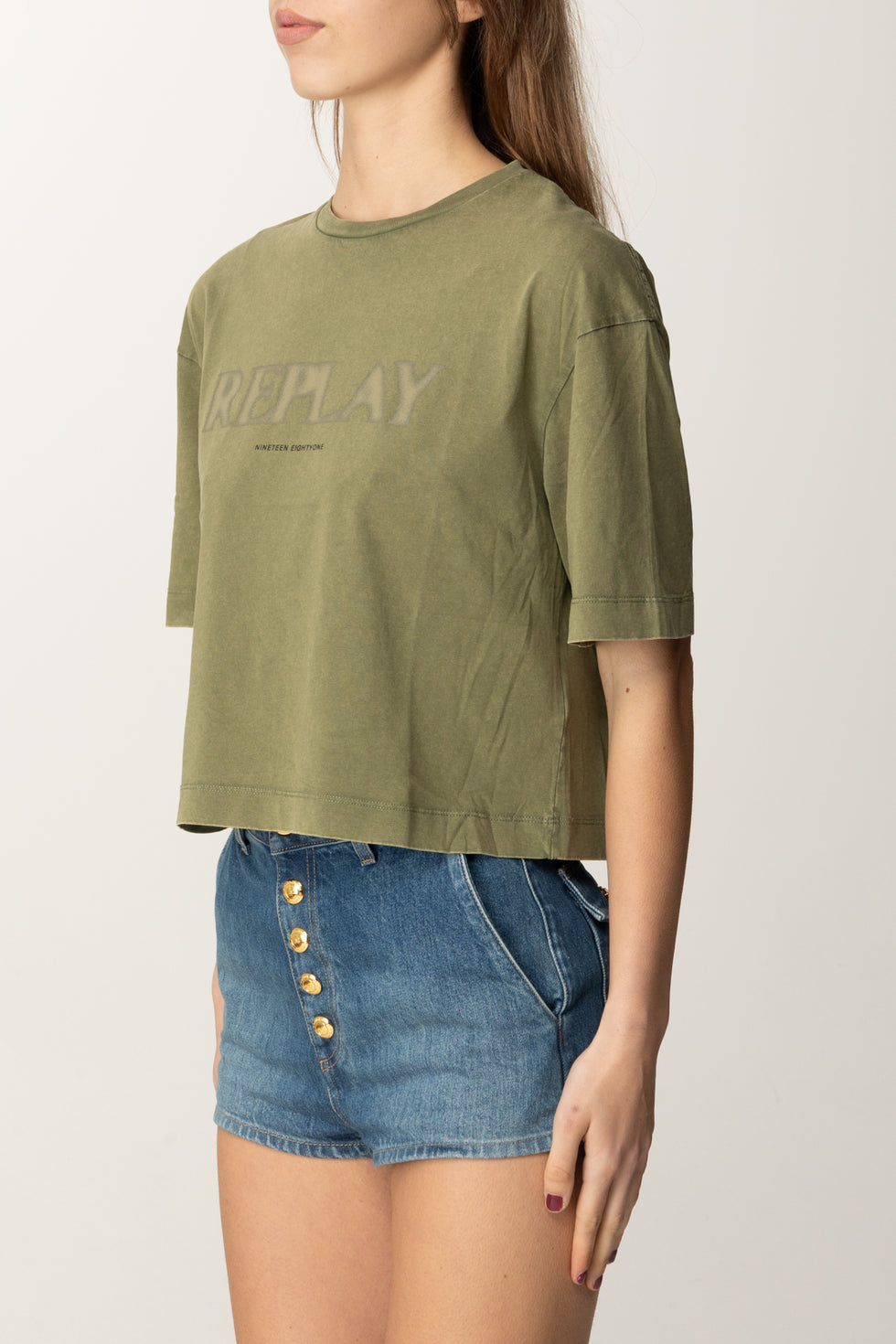 t-shirt-cropped-con-logo-light-military-256