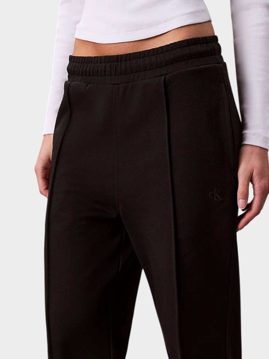 Calvin-Klein-zenska-trenerka-cklv047b240g-ub1-03