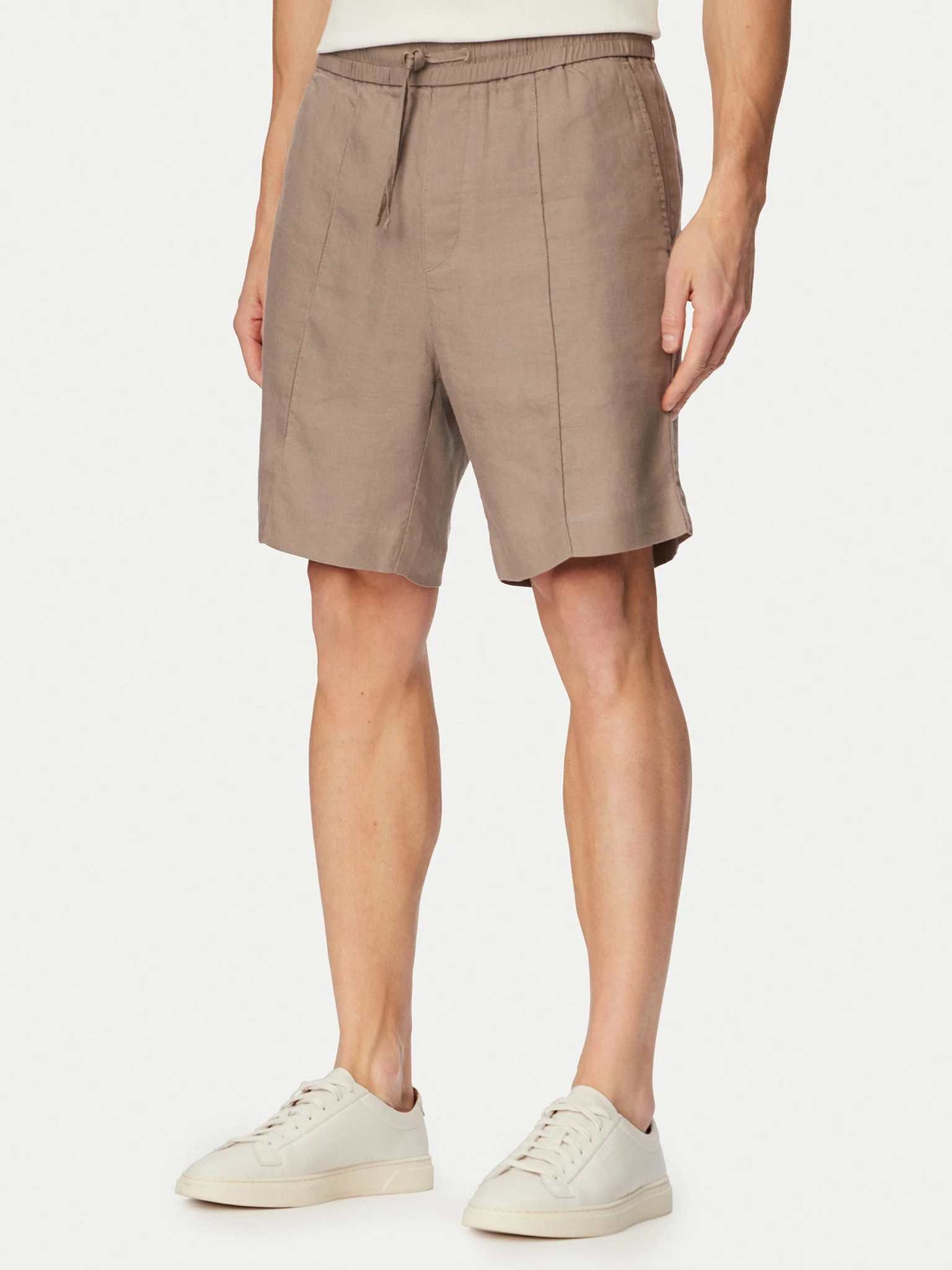 hugo-kratke-hlace-cino-262fw-50562792-svijetlo-smeda-straight-fit-0000305867643-(3)