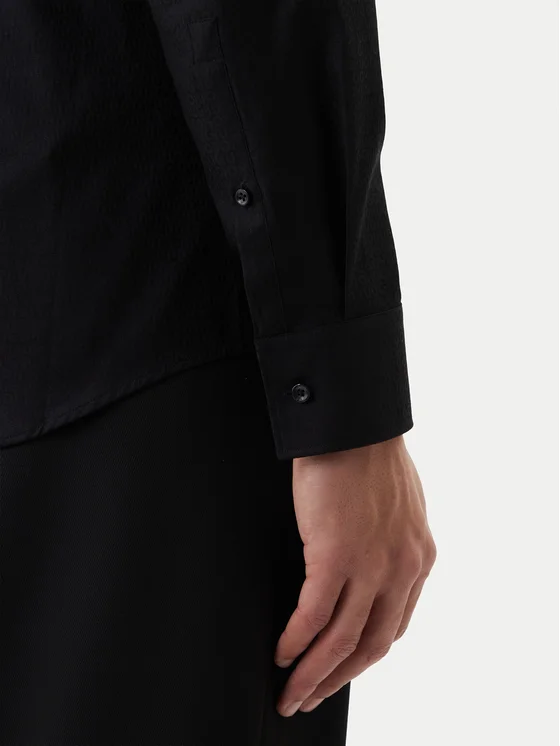 hugo-riza-kenno-50555295-cheren-slim-fit-0000305678287-(3)