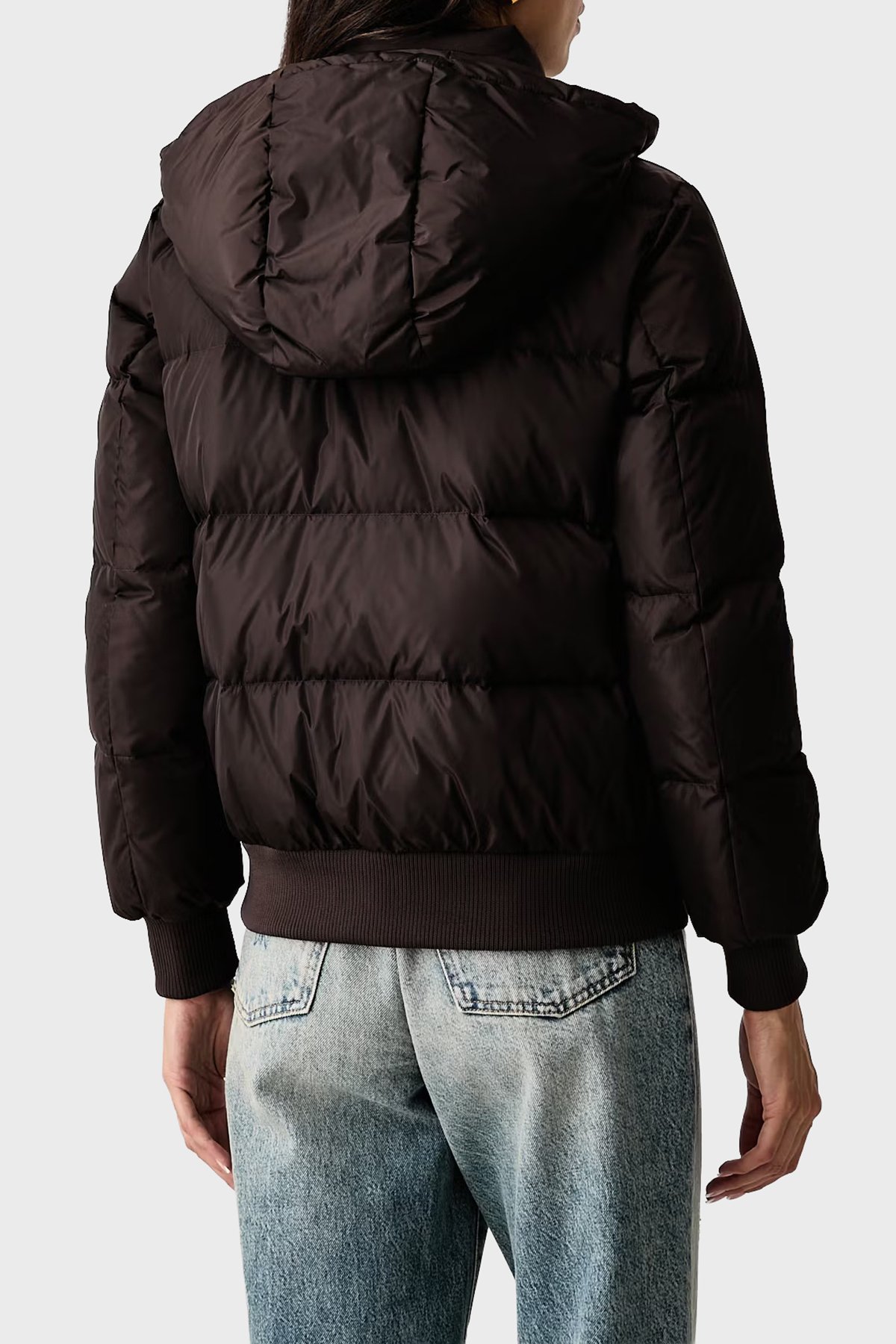 1200x1800-armani-exchange-kapitoneli-regular-fit-kapusonlu-yaka-kadin-mont-xw000228-af12286-u6032-kahve-3210432-68-B
