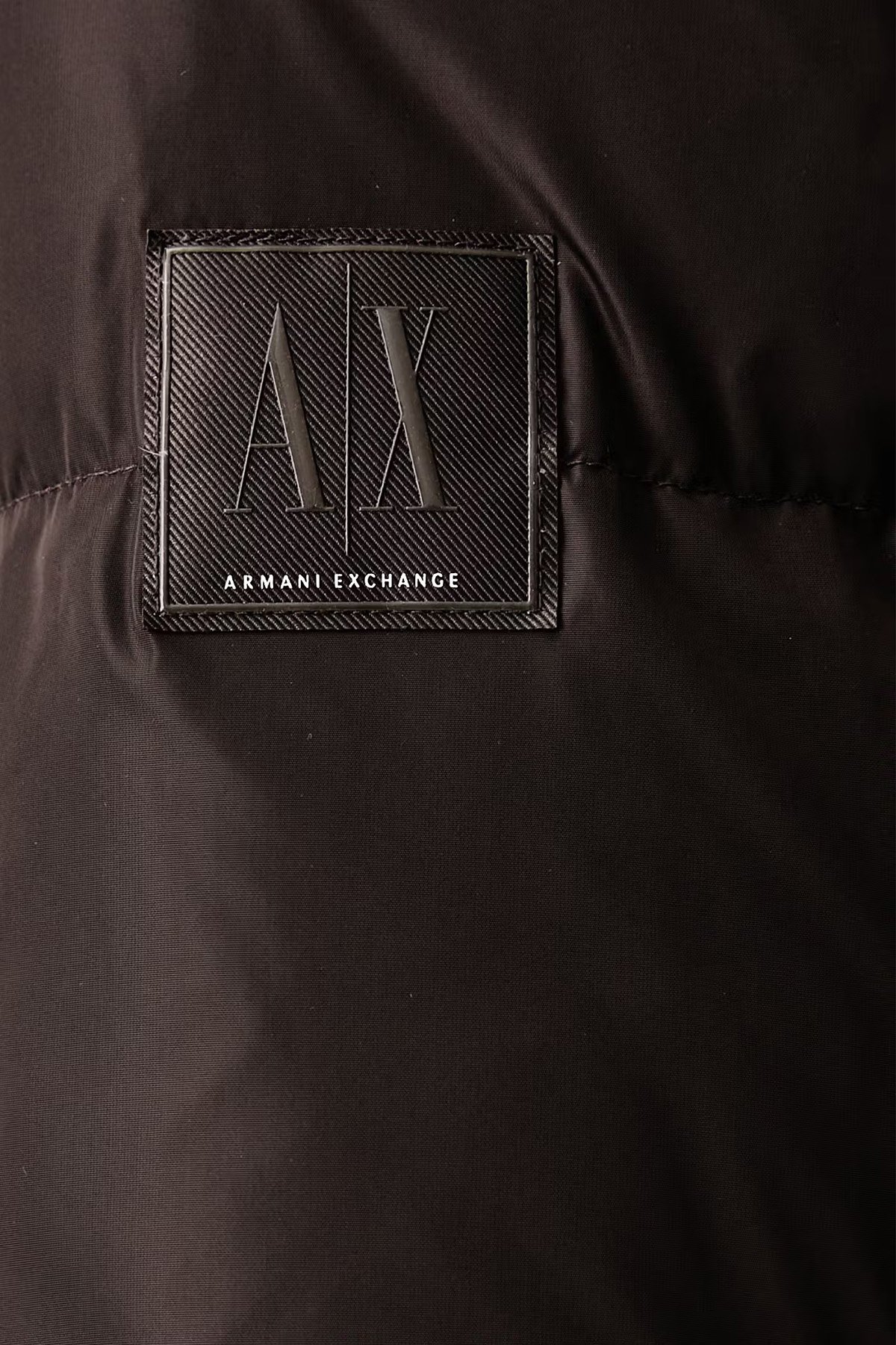 1200x1800-armani-exchange-kapitoneli-regular-fit-kapusonlu-yaka-kadin-mont-xw000228-af12286-u6032-kahve-3210434-68-B